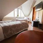 Royal House Bed & Breakfast