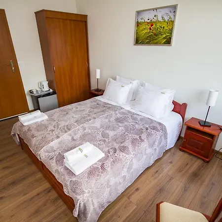 Nocleg ze śniadaniem Royal House 3*