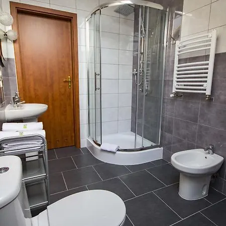 Royal House Nocleg ze śniadaniem 3*